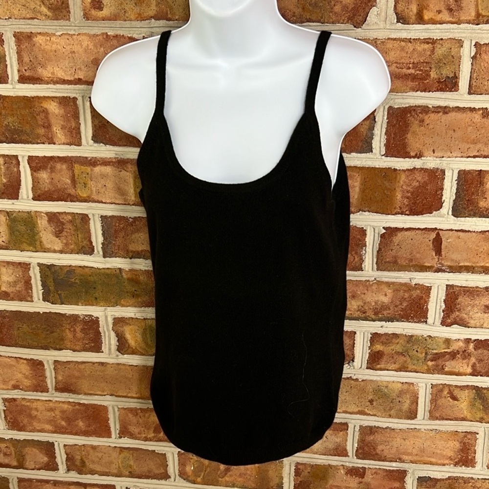 Pure Collection 100% Cashmere Black Fitted Sleeveless Camisole. Size 4